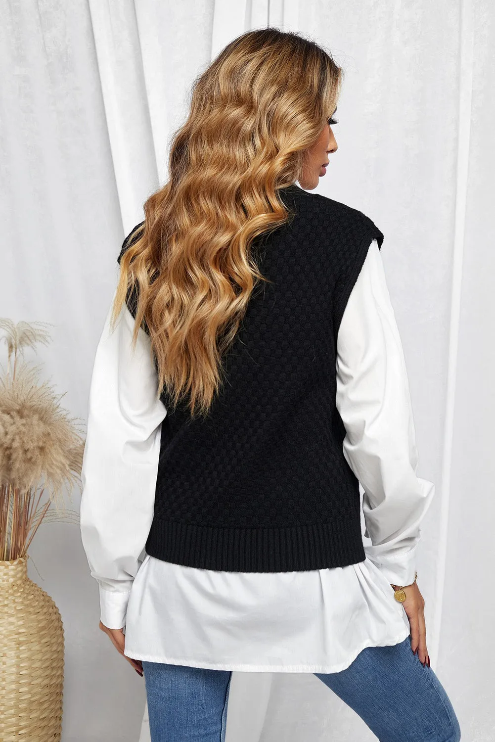 Black V-Neck Twist Knitted Vest Sweater