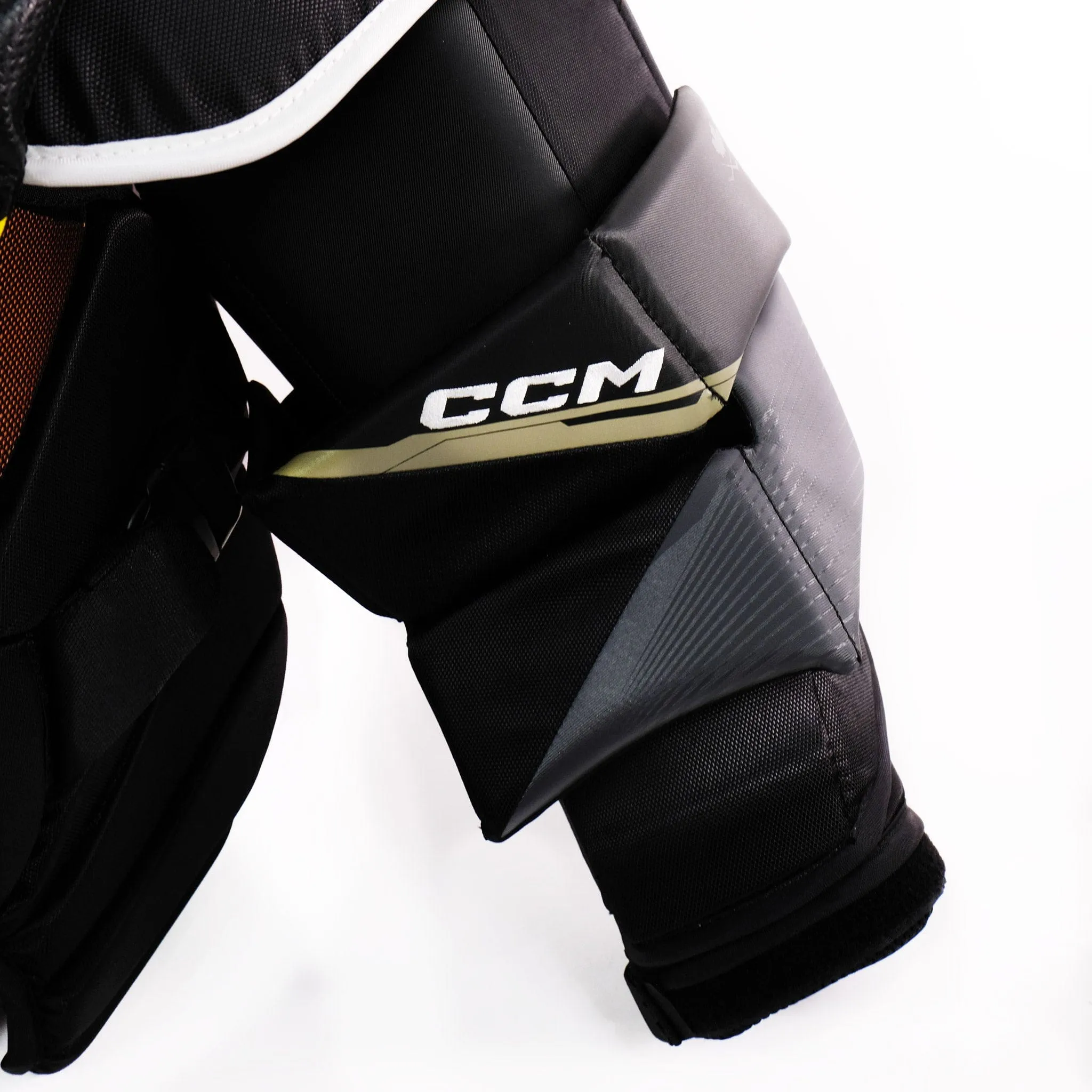 CCM Axis 2 Senior Chest & Arm Protector
