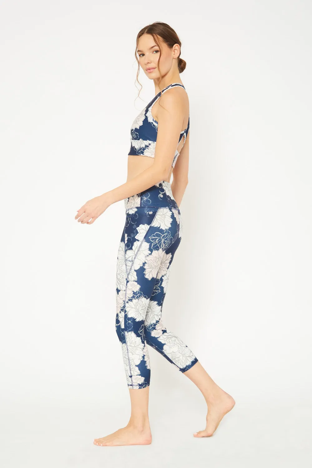 Cover Girl label mid rise 7/8 leggings