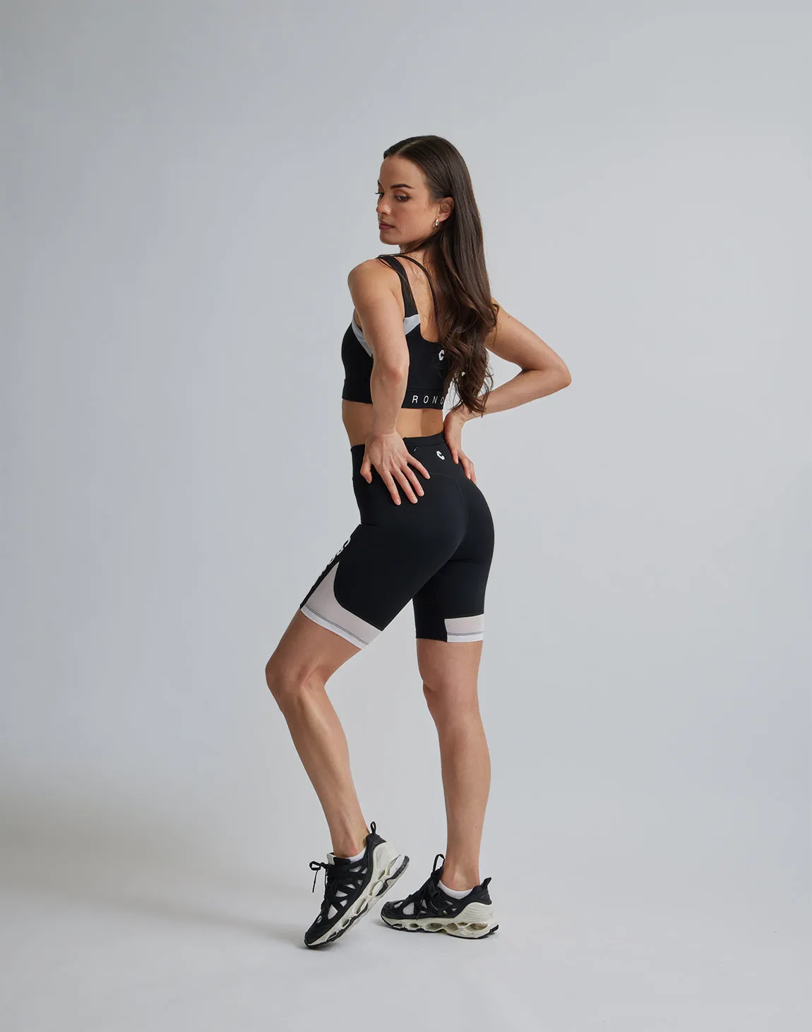 CRONOS WOMEN SPORTS MESH SHORT LEGGINGS【BLACK×WHITE】