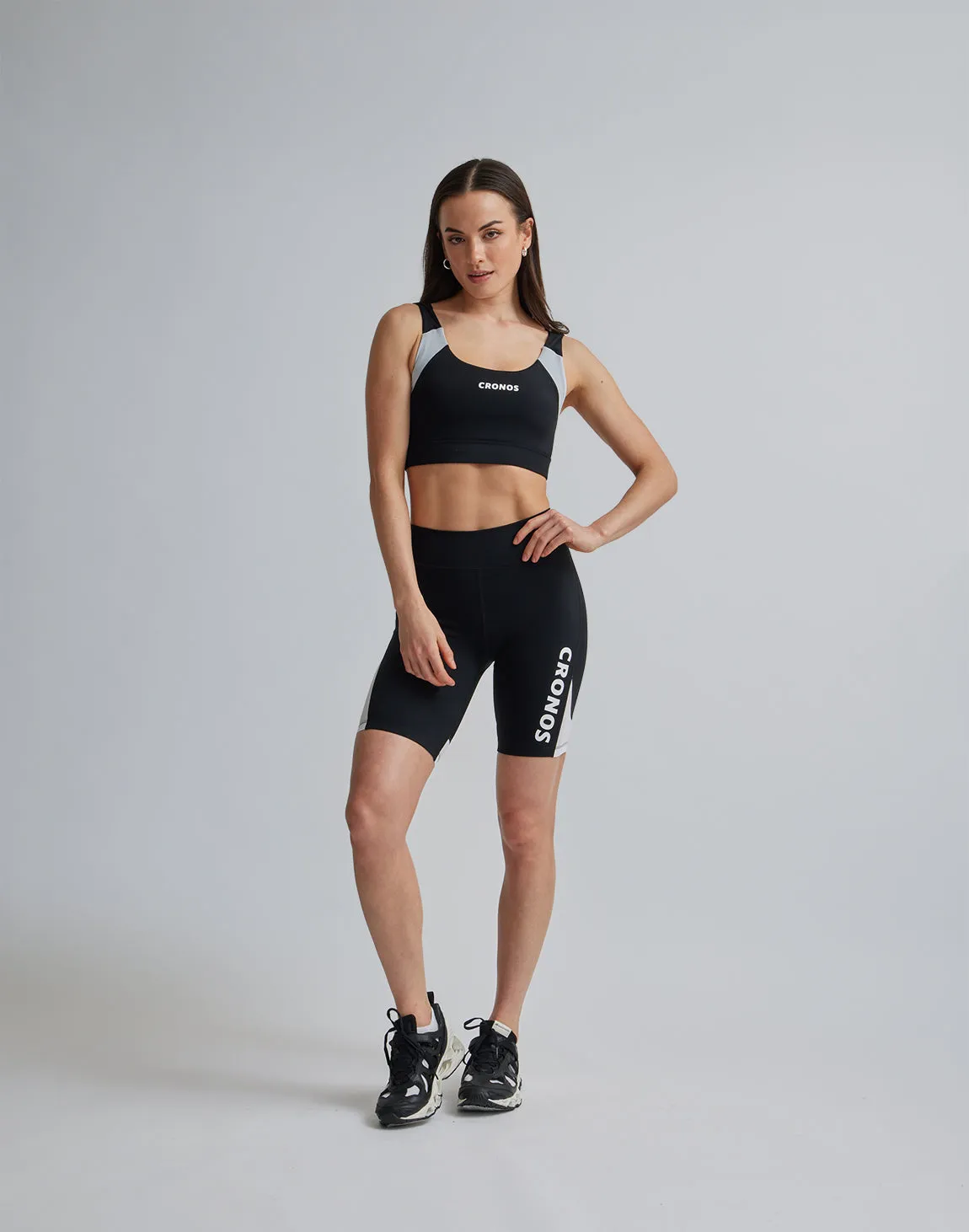 CRONOS WOMEN SPORTS MESH SHORT LEGGINGS【BLACK×WHITE】