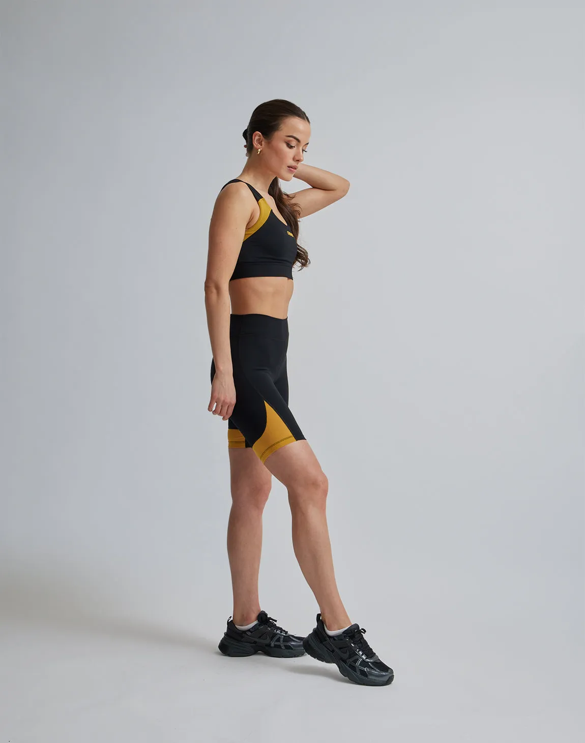 CRONOS WOMEN SPORTS MESH SHORT LEGGINGS【BLACK×YELLOW】