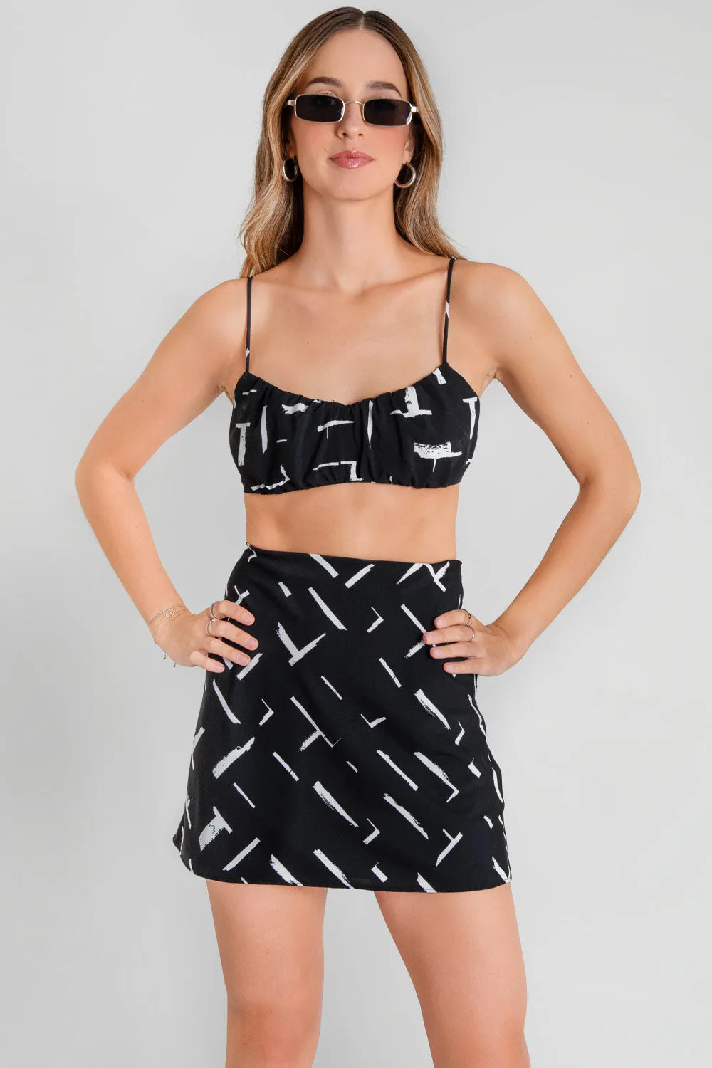 Crop top estampado escote plisado tirantes