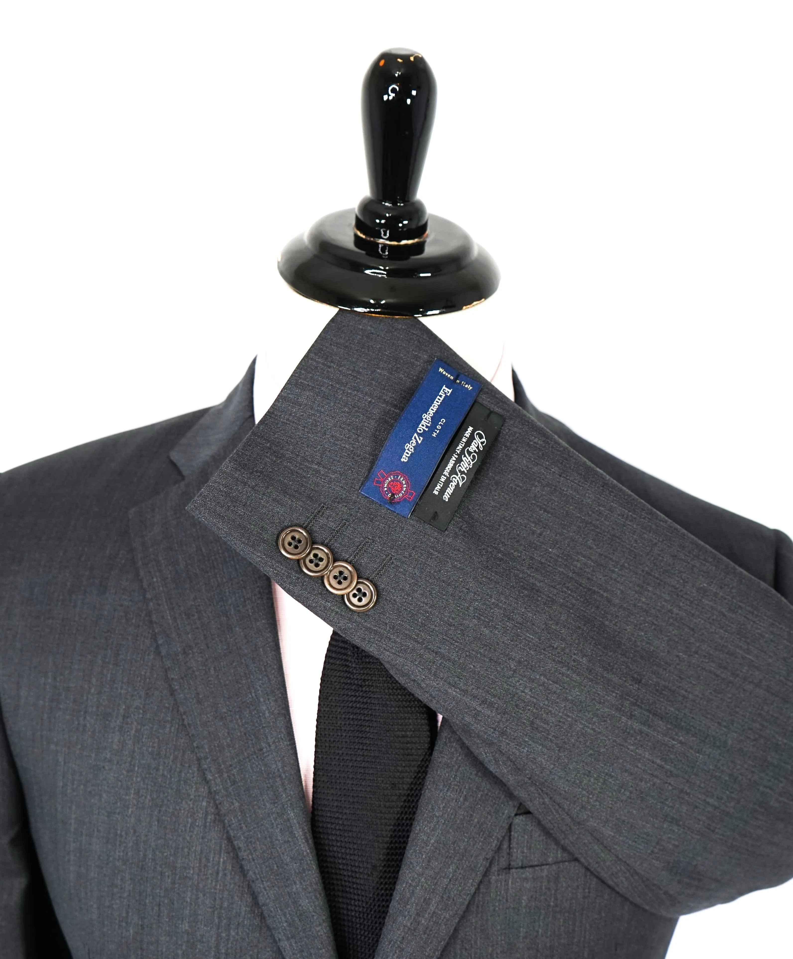ERMENEGILDO ZEGNA - "TAILORED FIT" SAKS FIFTH AVENUE *SILK* Gray Suit - 44L