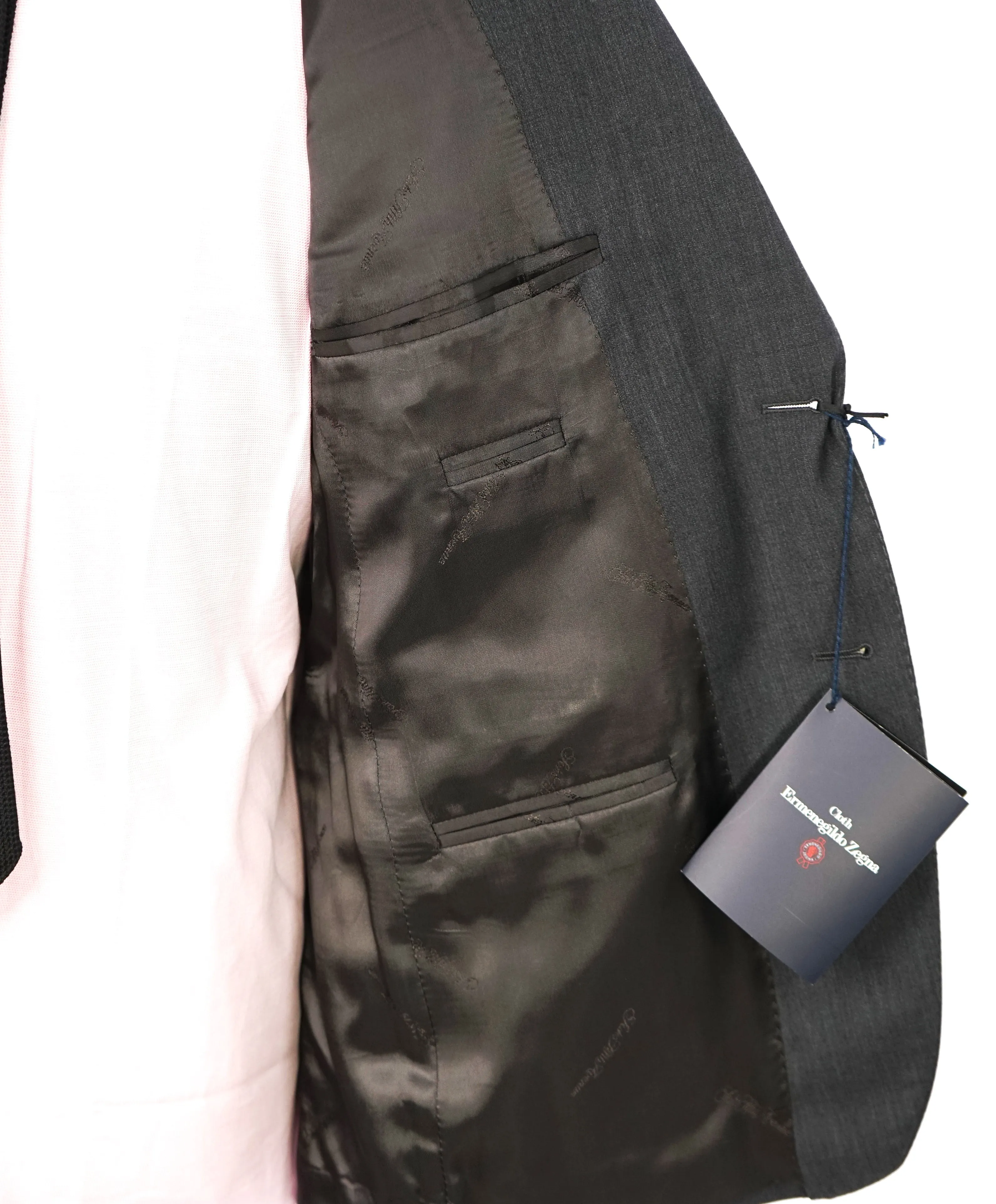 ERMENEGILDO ZEGNA - "TAILORED FIT" SAKS FIFTH AVENUE *SILK* Gray Suit - 44L