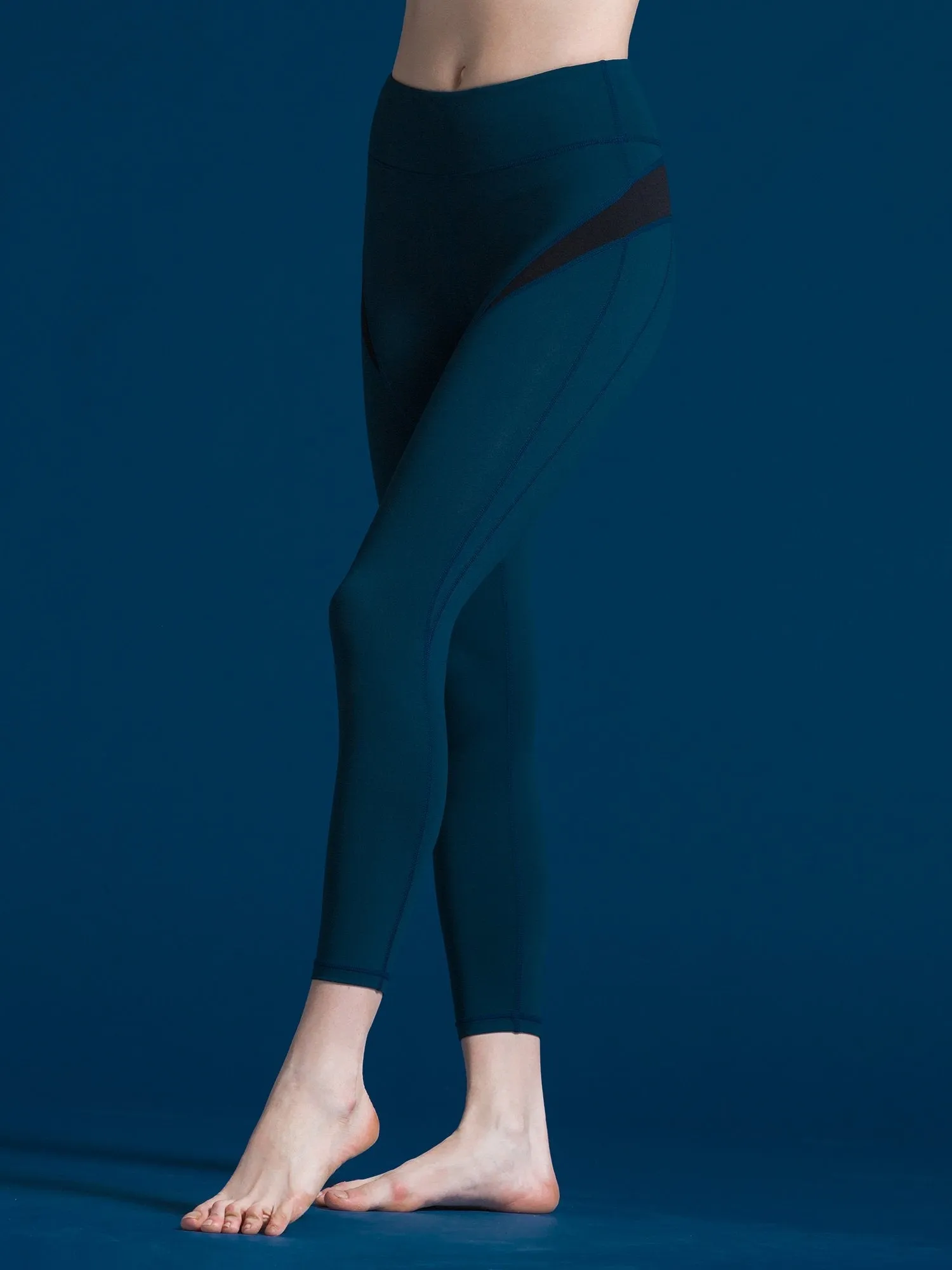 INCEPTION ANKLE CROPS 2.0, LAKE/BLACK