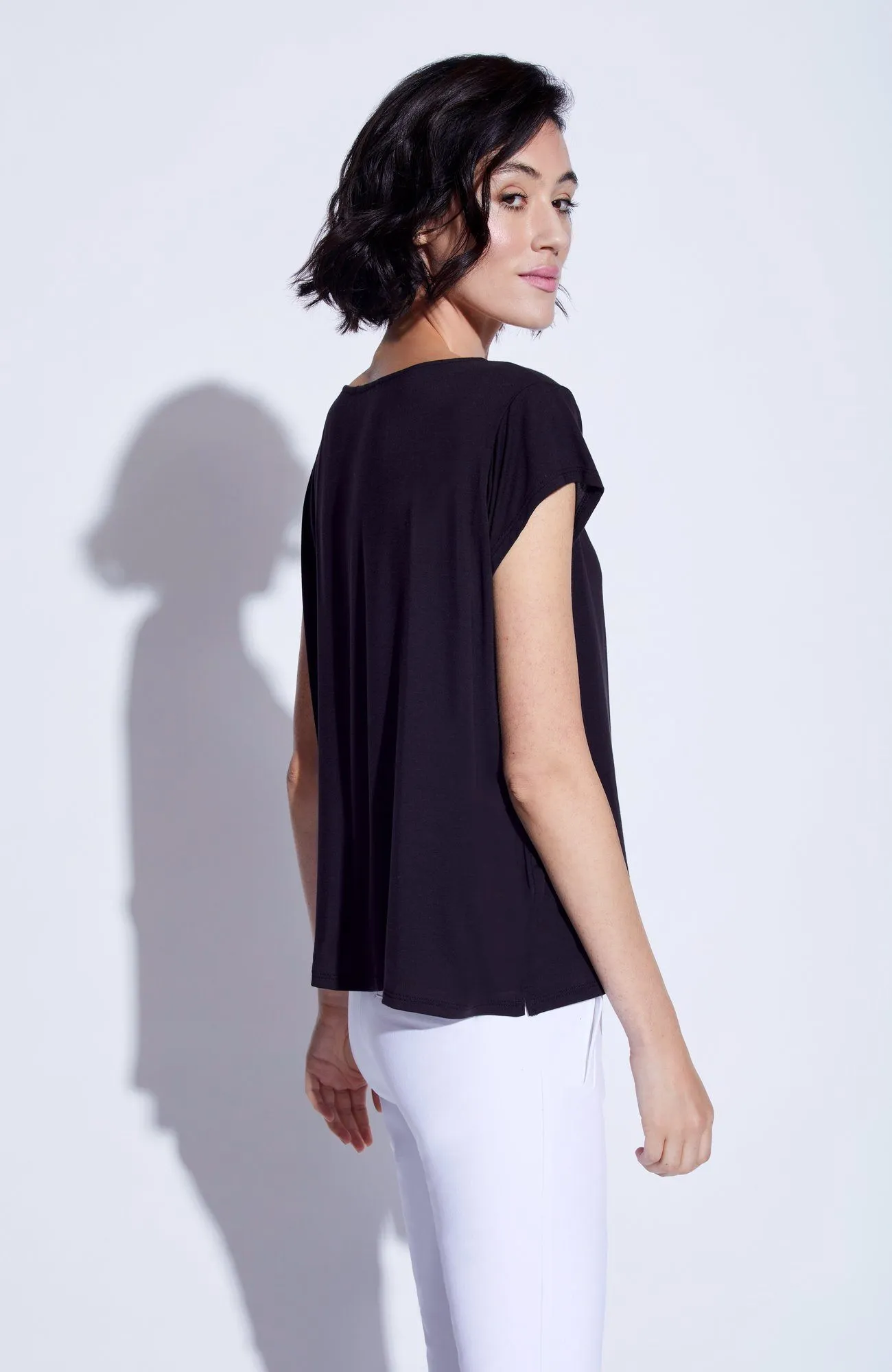 Laurel V-Neck Tee