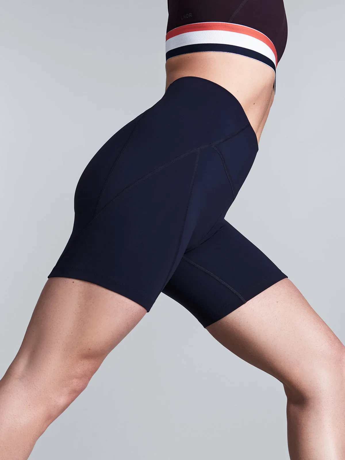 LIMITLESS 7.5" Bike Short Deep Navy