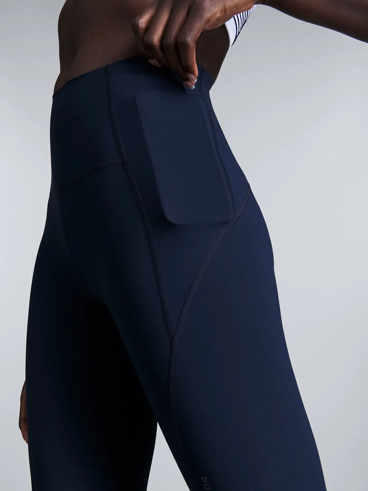 LIMITLESS POCKET 8/8 Legging Marine