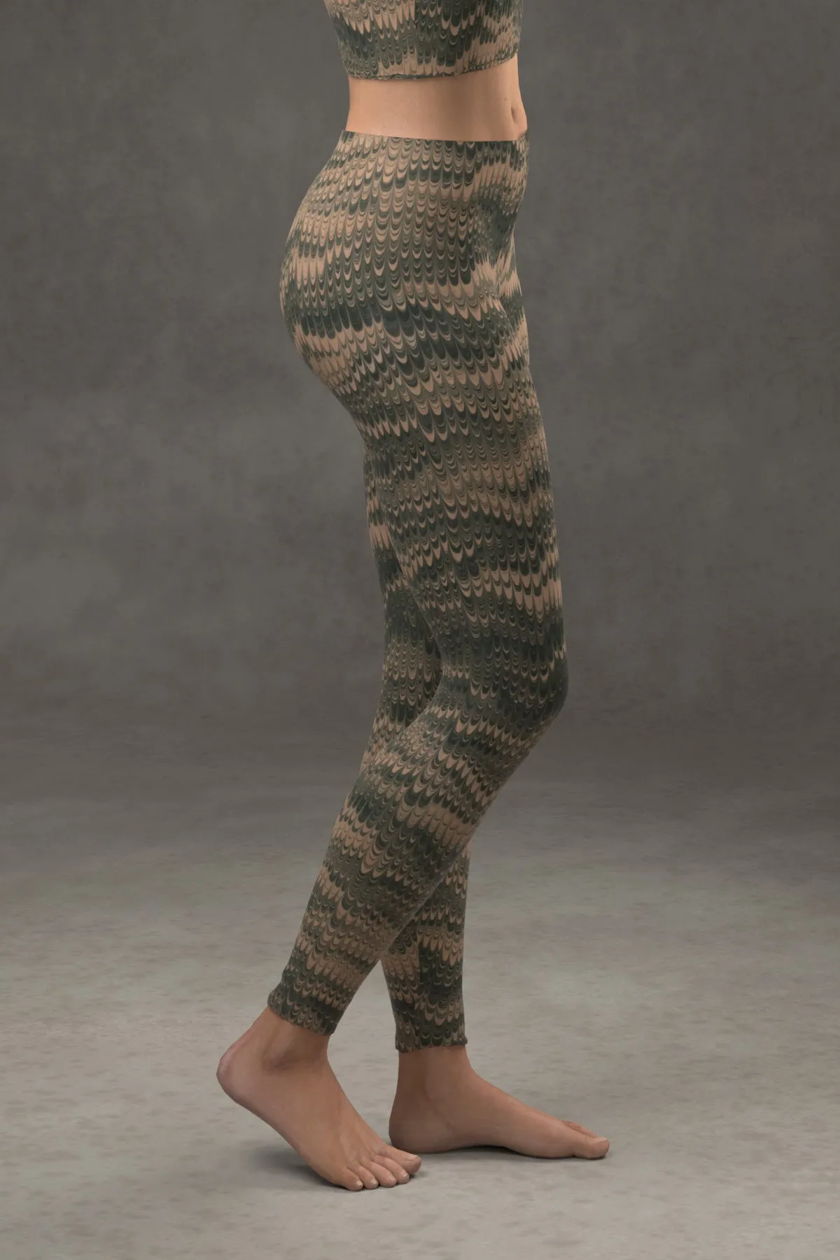Marbled Combed Leggings: Green & Tan