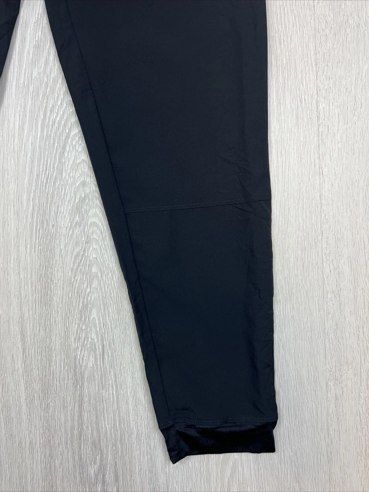New Balance Girls Black Trackies Size XL (18-20 Years)