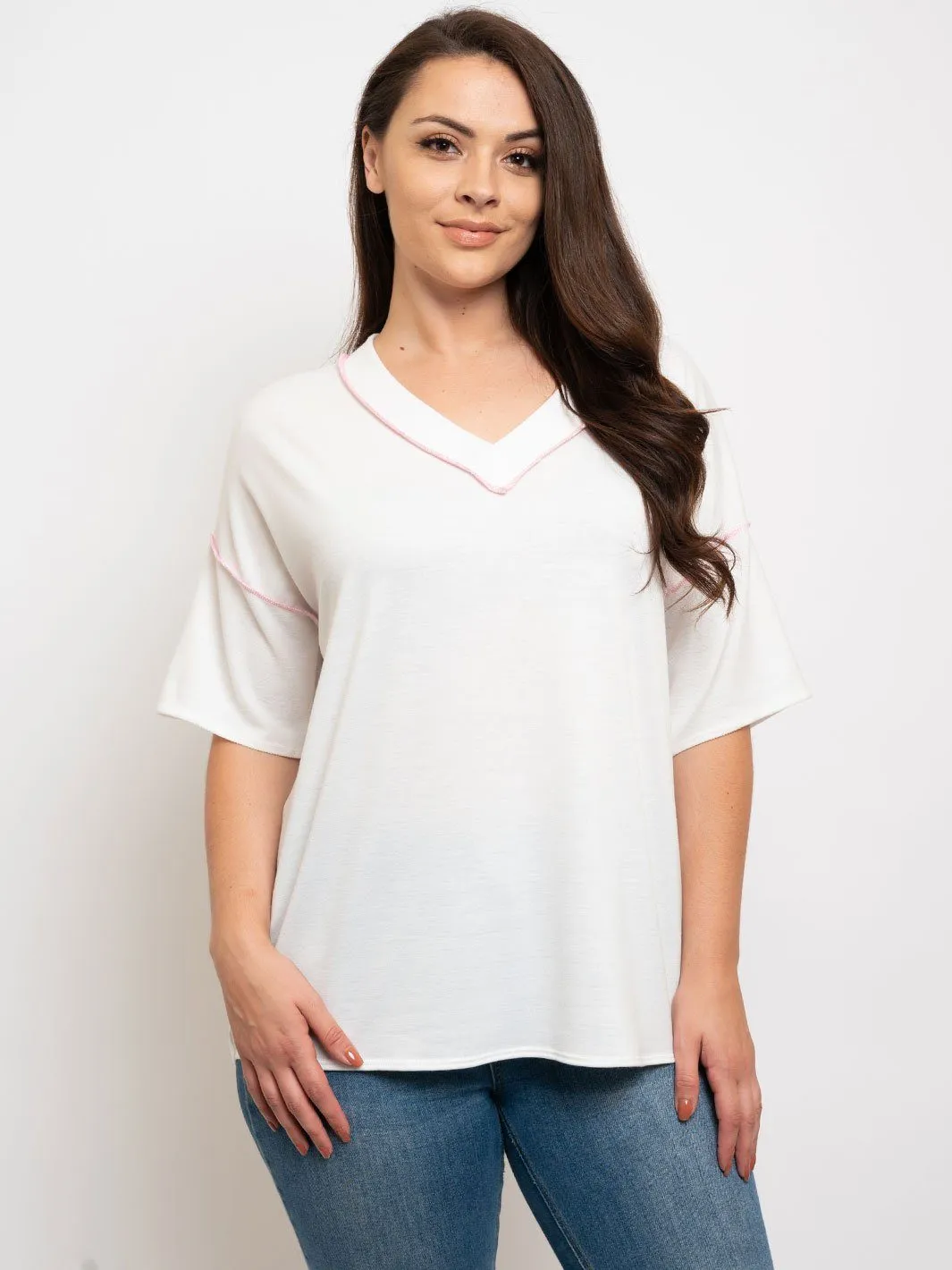 PLUS SIZE V-NECK SHORT SLEEVE TOP