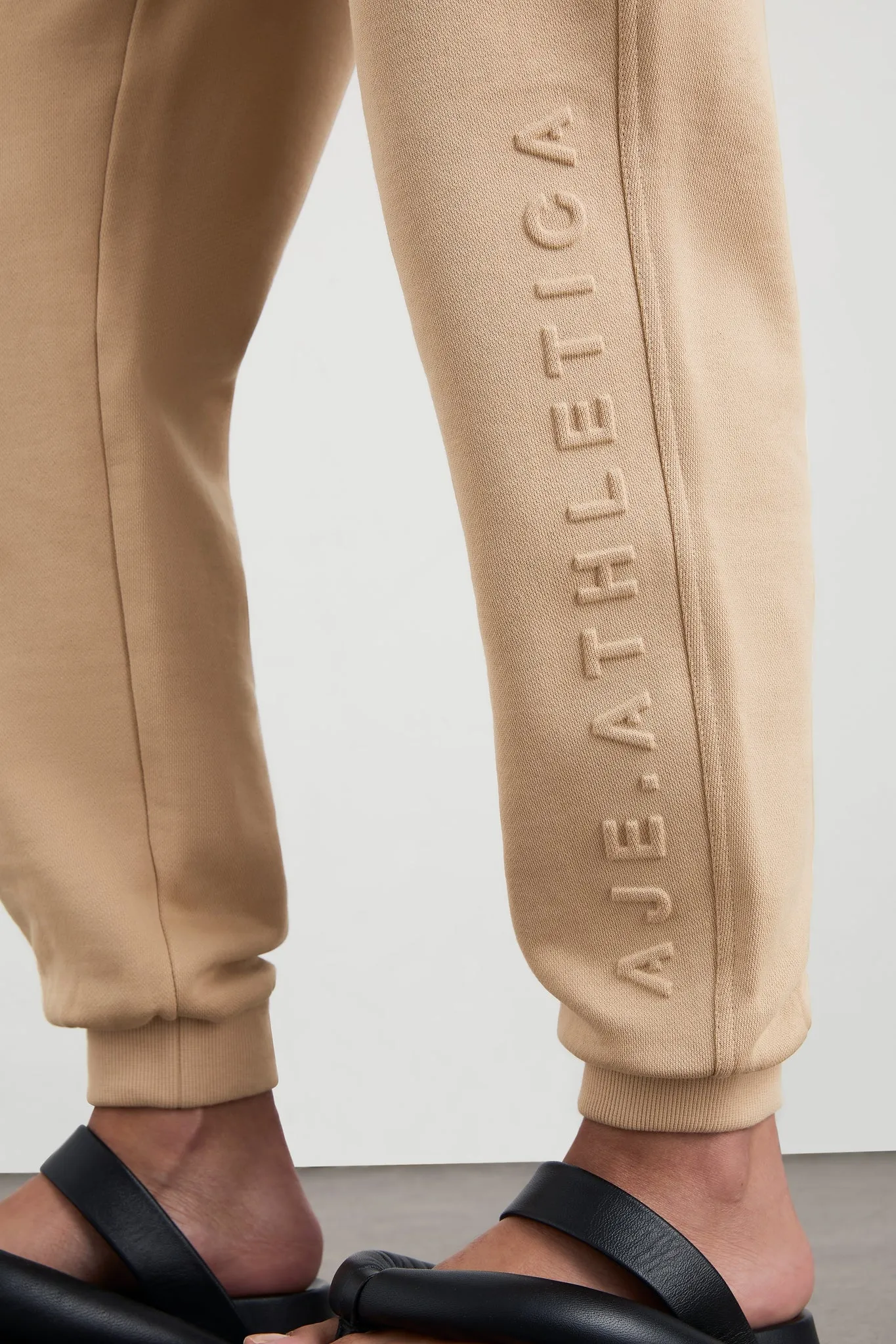 Relaxed Track Pants 508