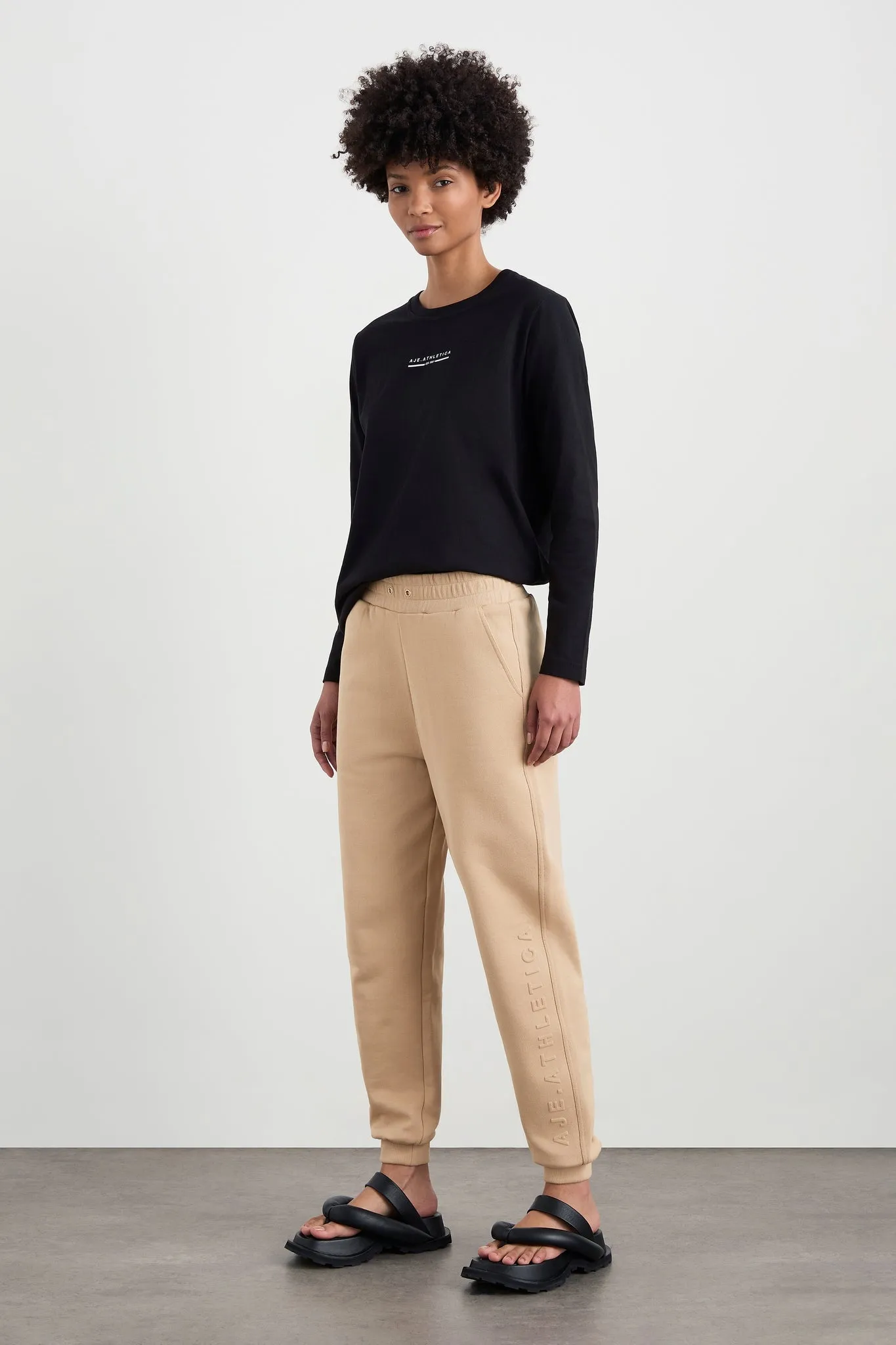 Relaxed Track Pants 508