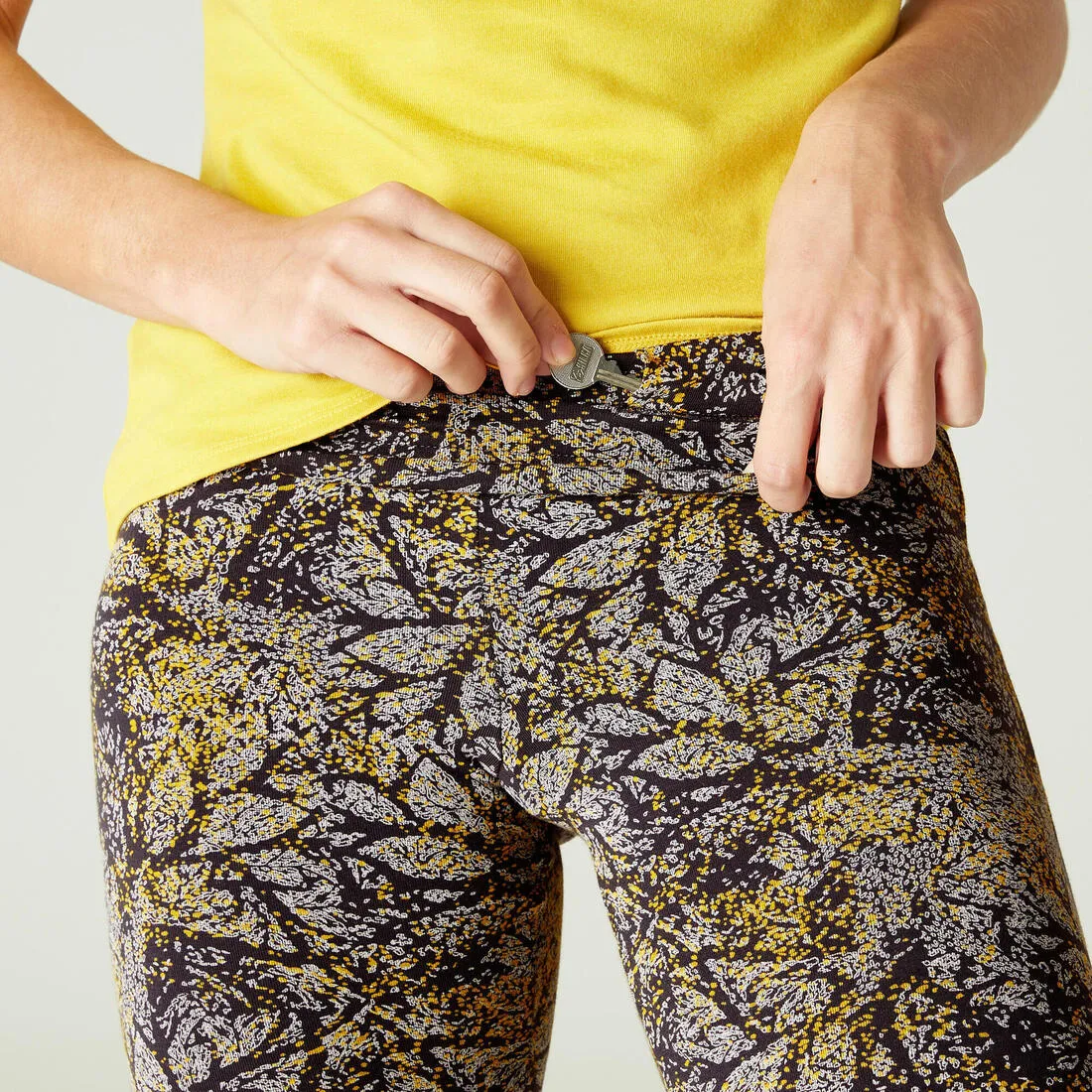 Stretchy High-Waisted Cotton Fitness Leggings with Mesh Print