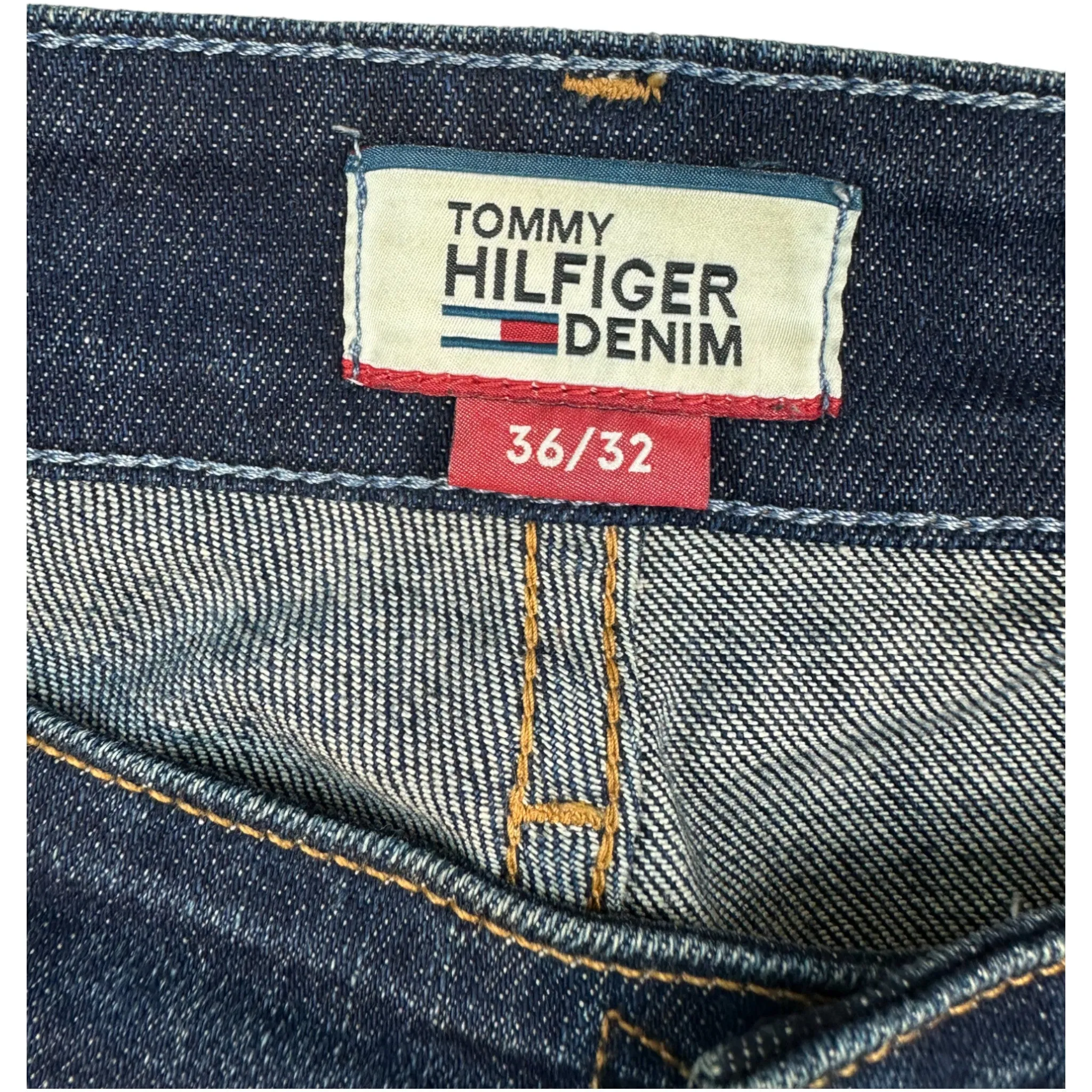 TOMMY HILFIGER “SLIM TAPERED” JEANS - (36 X 32)