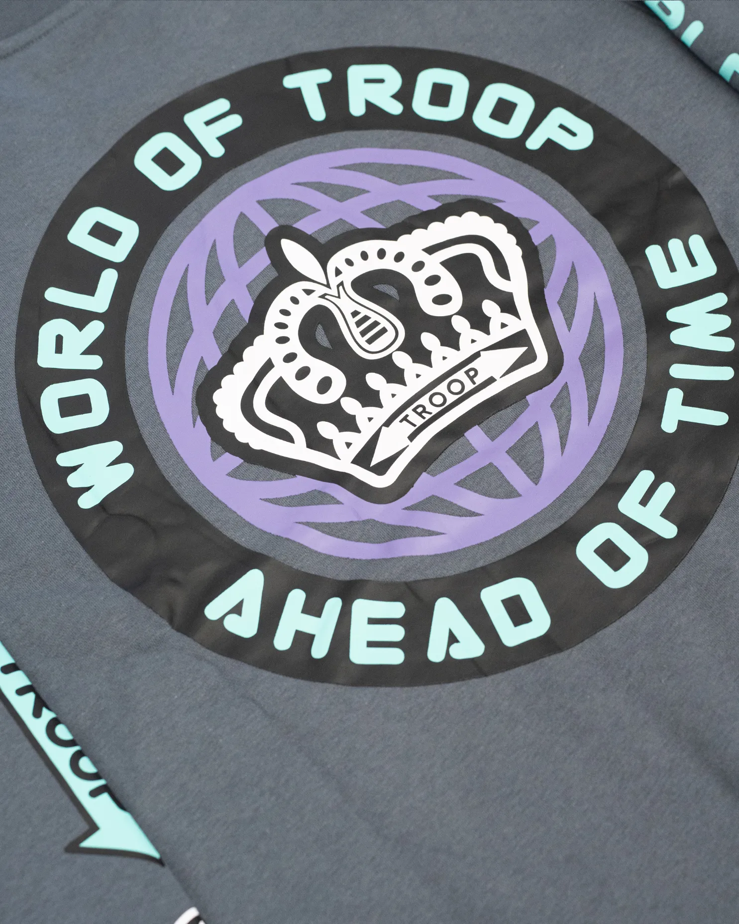 TROOP Bronxdale Crewneck Anthracite