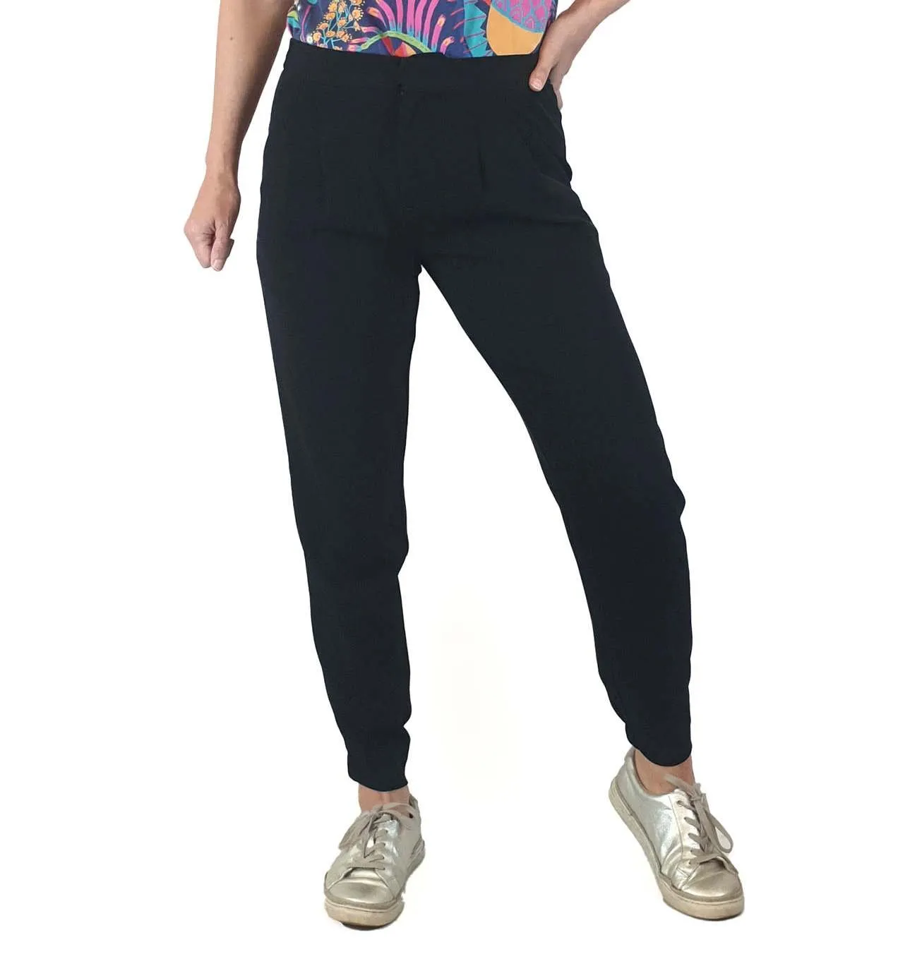 Uniqlo black tailored pants size XS (best fits size 8)