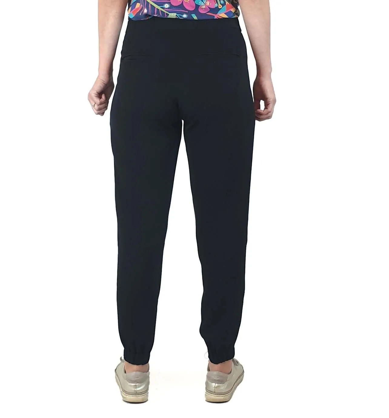 Uniqlo black tailored pants size XS (best fits size 8)